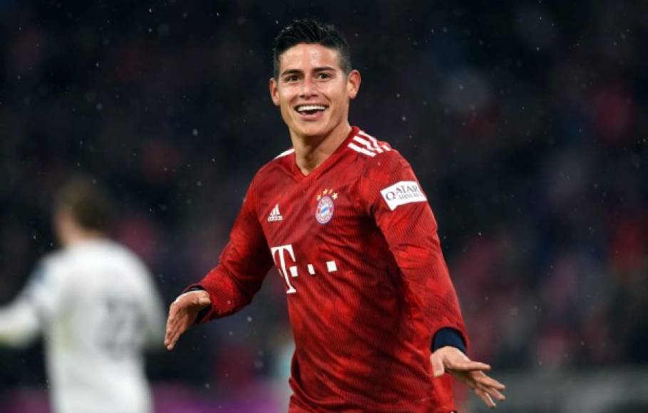 A todos ellos se le suma la incógnita de James Rodríguez, cuya cesión del Real Madrid termina este verano y si quiere hacerse con su fichaje los alemanes deberán pagar 42 millones de euros al club español.