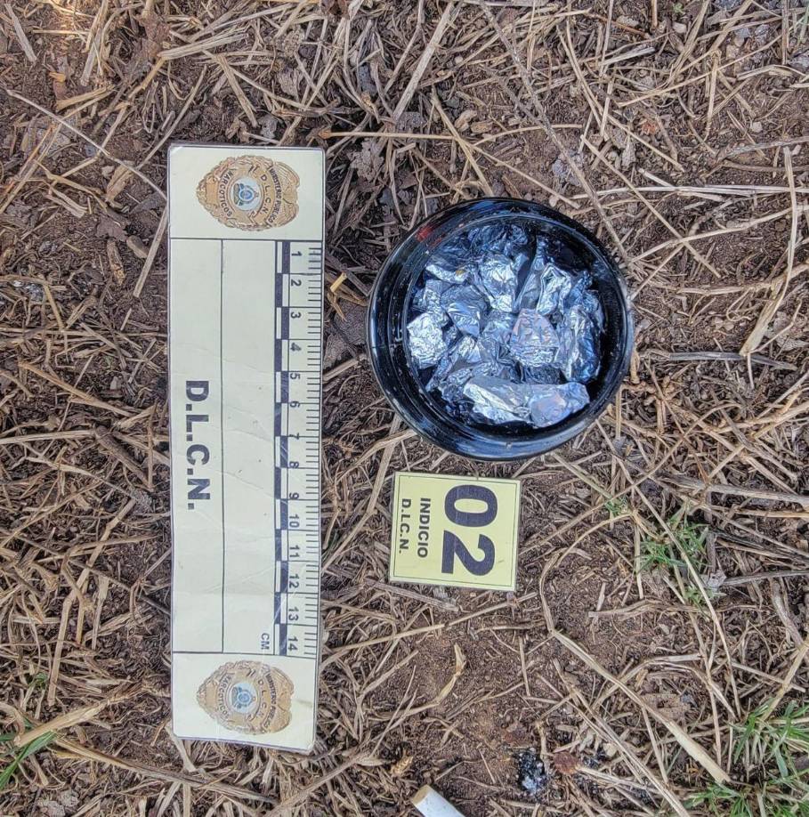 “A él lo hemos metido en algunos centros asistenciales, pero este tipo de adicciones atrapa y lastimosamente hoy vuelve a suceder”, aseguró.