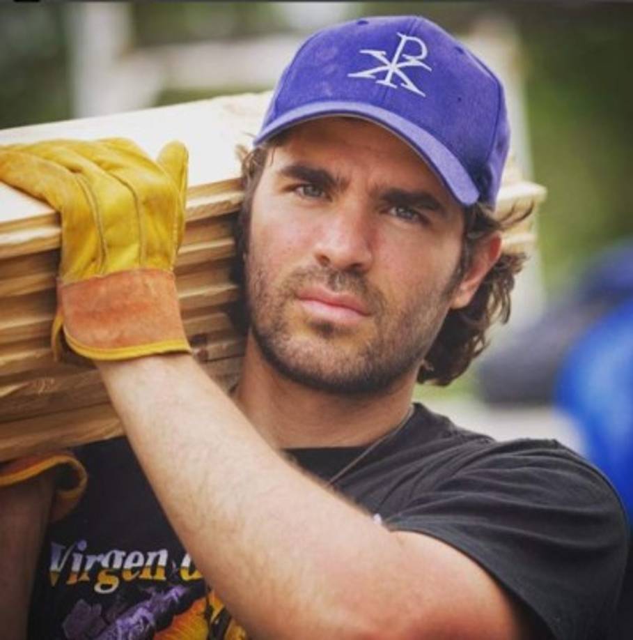 El actor y productor se ha convertido en un promotor de las causas sociales, también se ha involucrado de manera muy activa en la lucha contra el aborto.