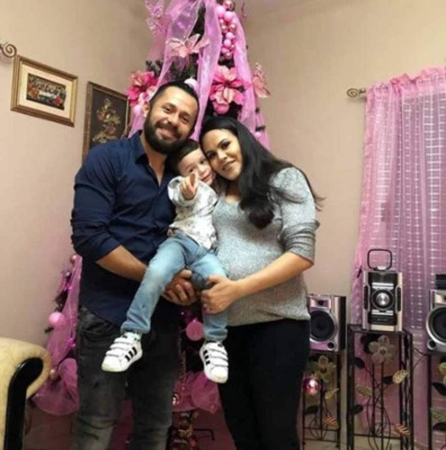 Alfredo Mejía - El mediocampista del Real España pasó junto a su esposa Kelly Ramos la Navidad en El Negrito, Yoro.