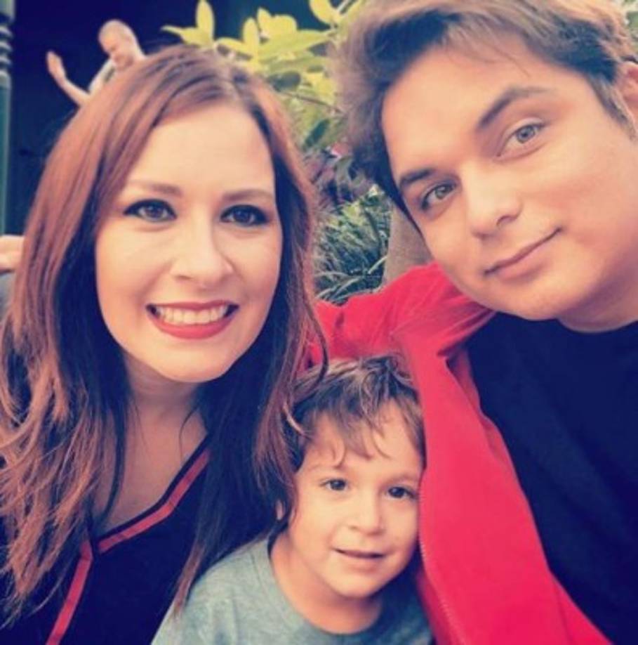 El mexicano está casado y tiene un hijo y según medios mexicanos vive en su natal Monterrey, Nuevo León.