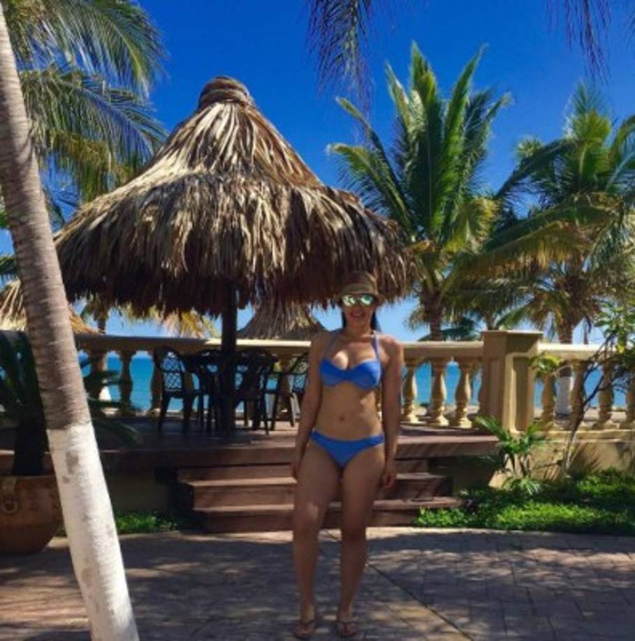 La esposa de Emilio luce un cuerpo espectacular.