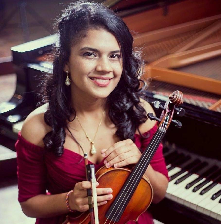 Sampedranas triunfan con su talento en universidades de EEUU