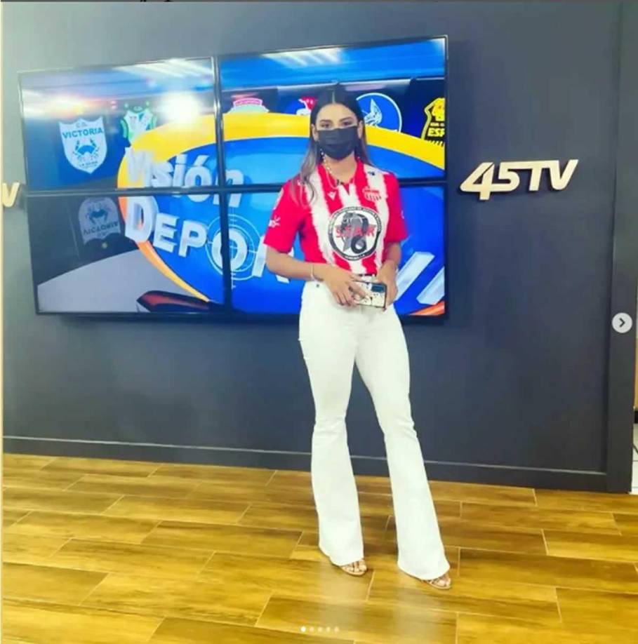 Marla Escobar trabajó un tiempo como presentadora de TV.