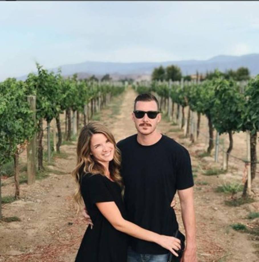 Por medio de las redes sociales, la pareja compartía fotos con sus seguidores, de una vida aparentemente normal.