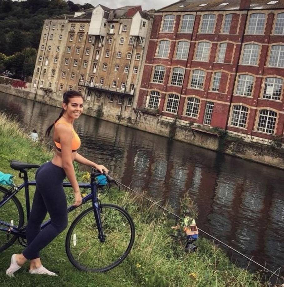 Lo que pocos conocían era su verdadero rostro. Georgina tuvo que pasar por el quirófano para realizarse una rinoplastia.