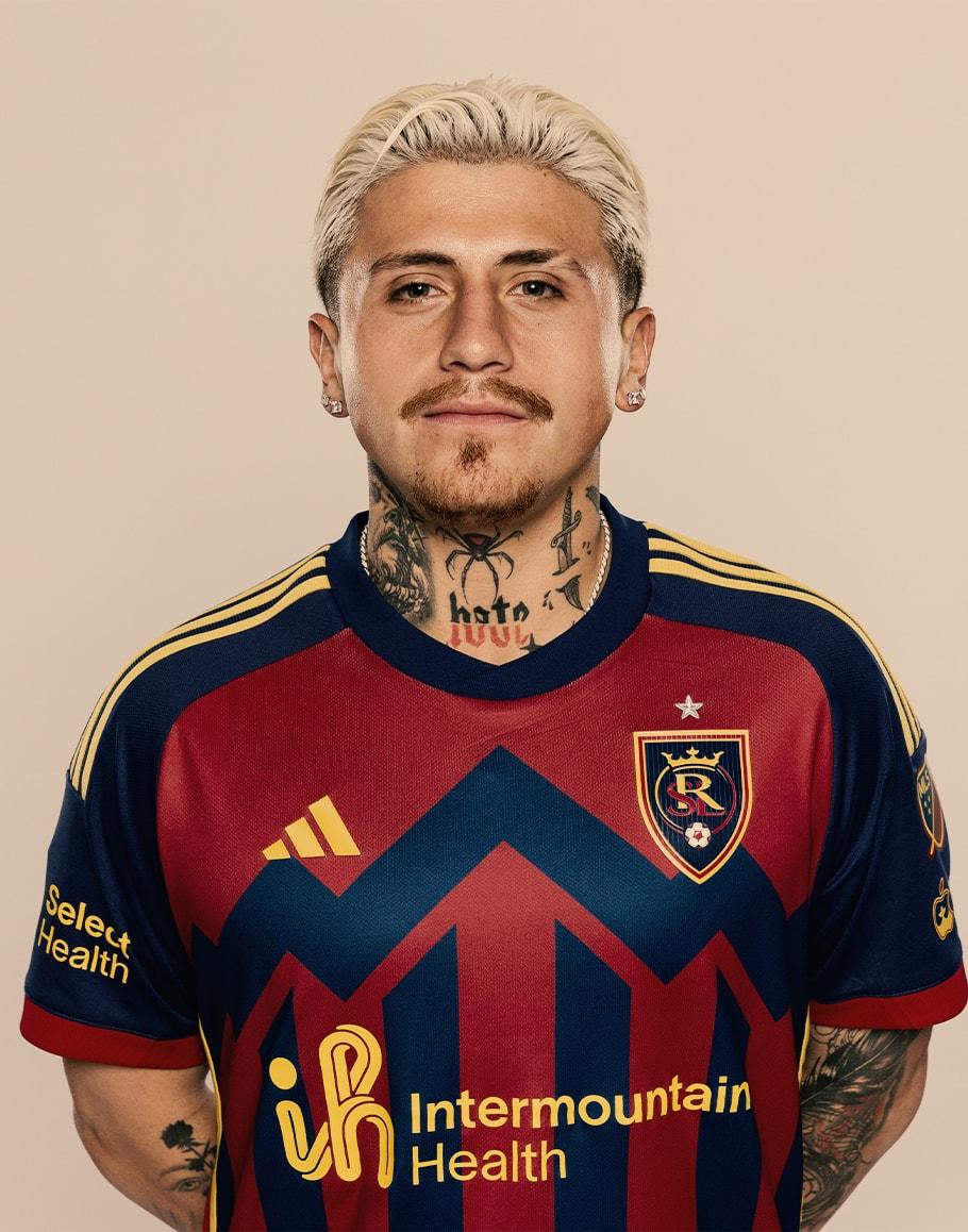 Quién es Diego Luna, el 'mexicano' que busca golear al 'Tri'