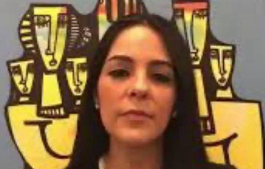 Así también Margi Hernández, sobrina del exmandatario Juan Orlando Hernández, ha llegado al juicio del expresidente.