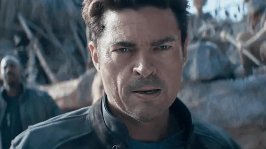 Karl Urban admite presión por interpretar a Johnny Cage