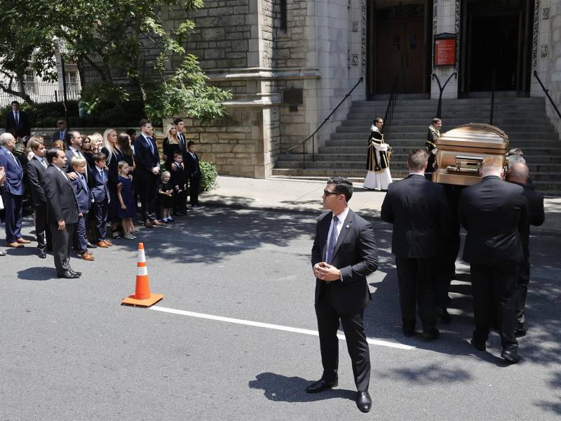 Los hijos de Trump se reunieron en Nueva York para despedir a su madre, Ivana Trump.