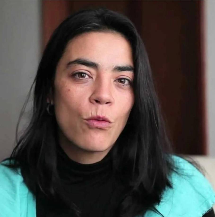 Incluso mencionó que atravesó un túnel dentro del planeta, aunque aseguró no recordar los detalles exactos de lo ocurrido. Pero sí lo aseguró como real, no es parte de una historia de ficción o broma, lo que contó fue de forma seria, tanto así que luego de eso se empezó a interesar en demasía por todo lo relacionado a estos seres.