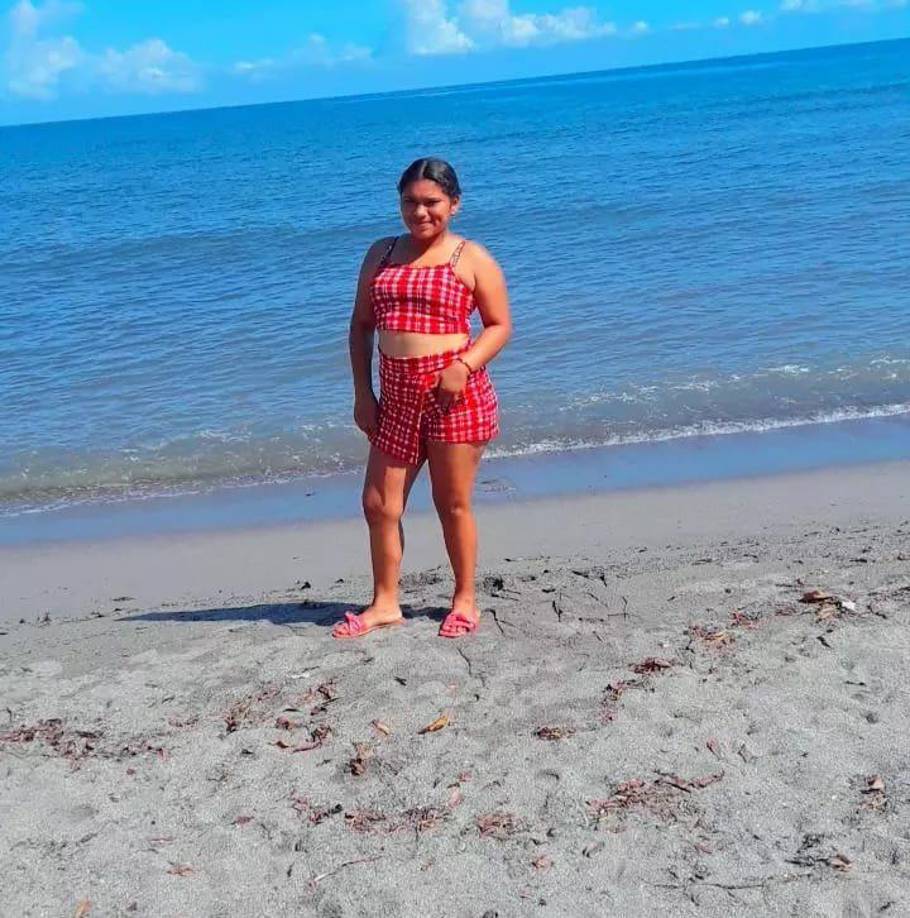 “Mi princesa tanto que me encantaba verte sonreír”, escribió una amiga de la fallecida. 