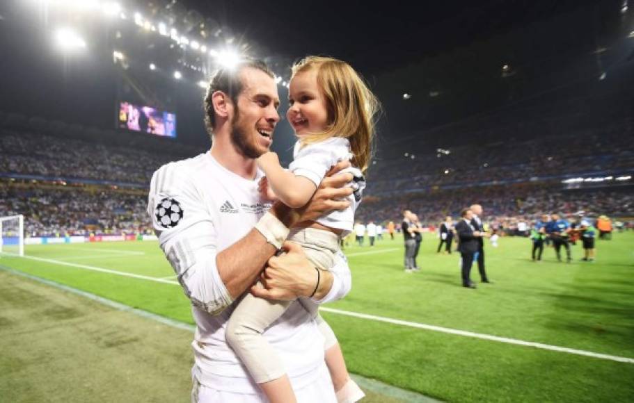 Gareth Bale celebró con su amada hija. Foto EFE.