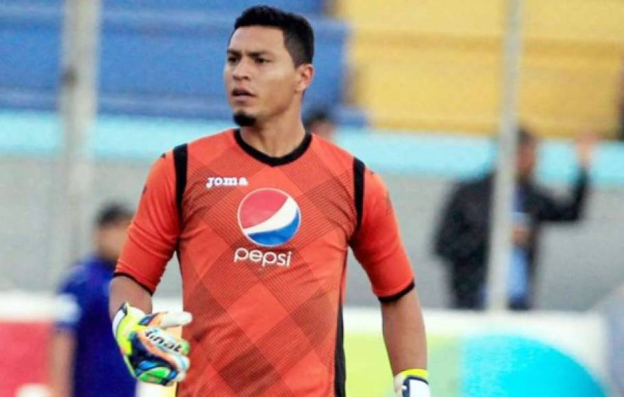 Marlon Licona: El portero no sigue en Motagua y clubes como Honduras Progreso y Juticalpa se han interesado en sus servicios.