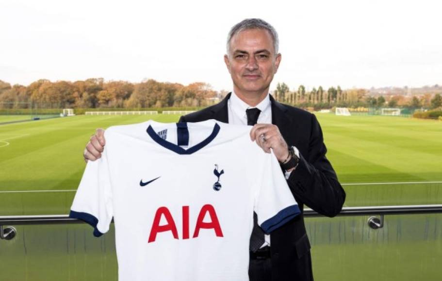 2. José Mourinho (Tottenham/Inglaterra) - El portugués fue nombrado como el entrenador de los Spurs y devengará un salario de 17.499.900 millones de euros. Volviendo al TOP de los mejores pagados.