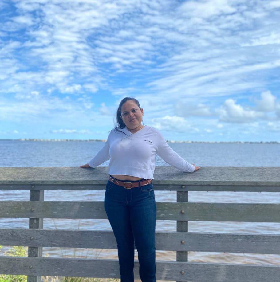 Sus familiares y amigos publicaron notas de duelo mostrando consternación por la lamentable muerte de Azuzena.