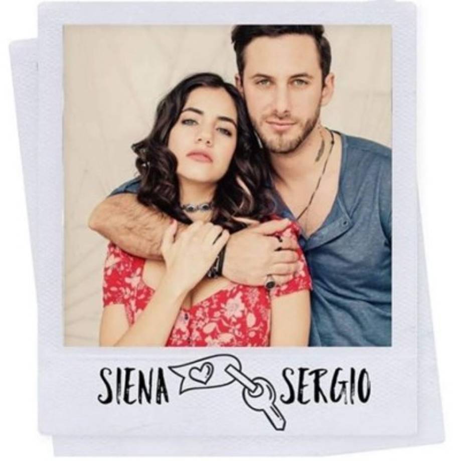 El actor puso énfasis en el respeto que debe haber por cualquier compañero de trabajo, sea o no sea de tu familia, como en este caso.<br/><br/>En esta imagen la actriz aparece junto a su cuñado Sebastián Zurita.