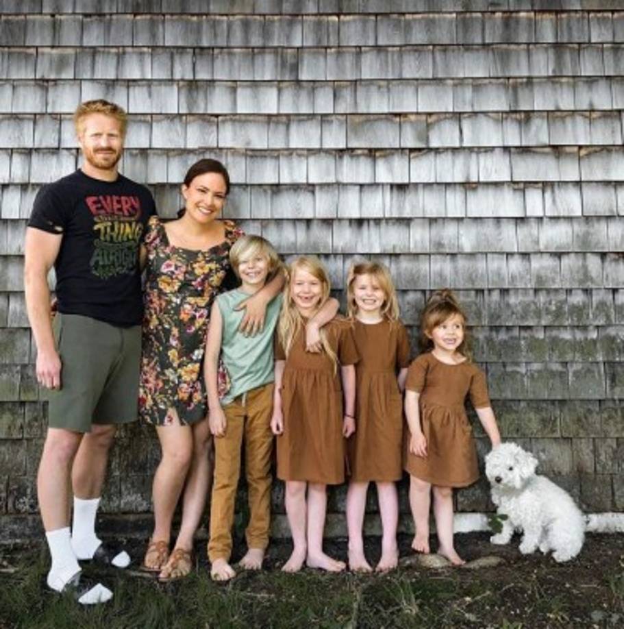 El suceso ocurrió el pasado 22 de diciembre. Reportes afirman que ella comenzó a sentirse mal mientras desayunaba y pese a todos los intentos por reanimarla, murió, al lado de su bebé aún no nacido.