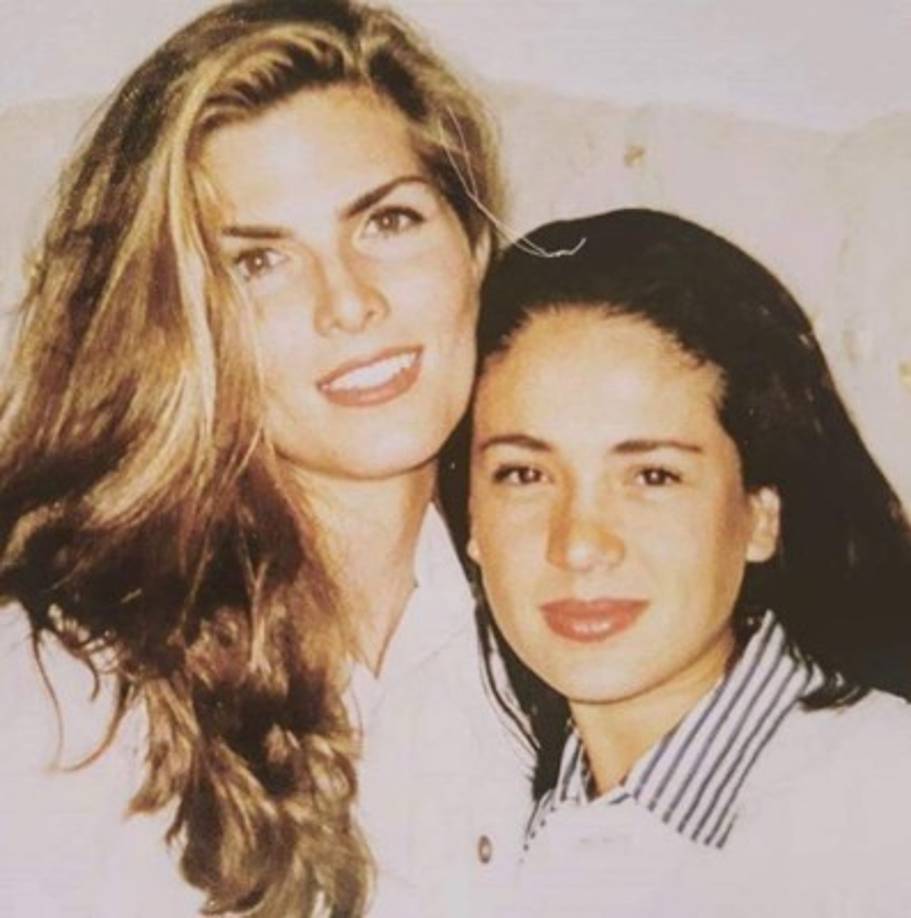 Yolanda y Montserrat se conocieron a inicios de la década cuando grababan el programa 'Las hijas de la madre tierra' para Televisa. Según Yolanda, su relación con Montserrat inició cuando esta todavía estaba casada, lo que la llevó a pedir el divorcio.<br/>