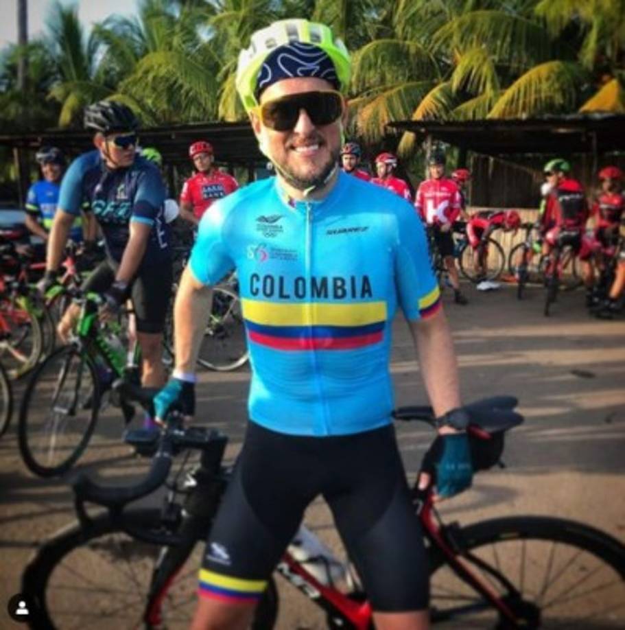 El también actor de La Viuda Negra y ‘El comandante’ acompañó la imagen con su testimonio donde compartió el proceso que siguió para lucir como ahora y también detalló por qué decidió dar por terminada su dieta, a pesar de no haber alcanzado el peso deseado.