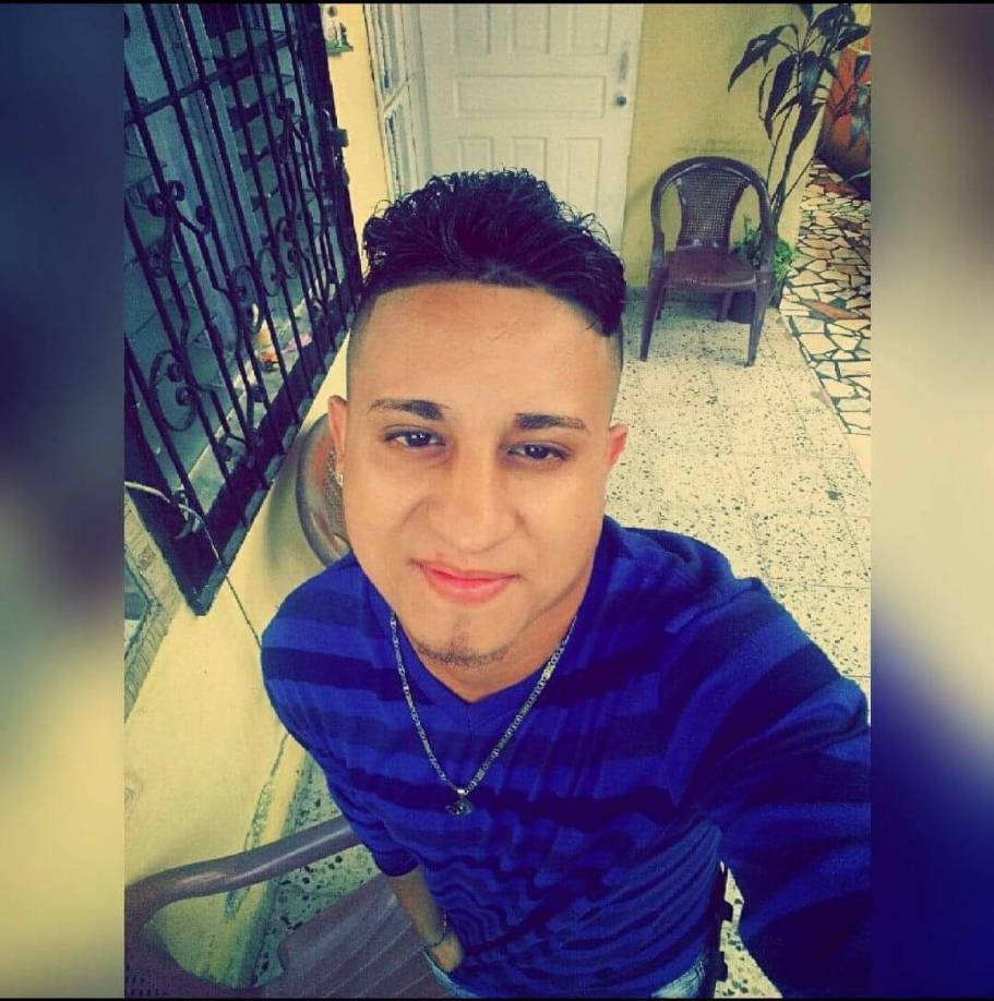 “Fuiste un hermano desde que nos conocimos. Qué Dios te tenga en su santa gloria y que Dios le dé fuerzas a toda tu familia bro, descansa en paz”, le escribió un amigo de infancia.