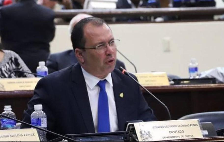 El cachiro: “A Ekónomo le regalé miles de dólares y una  camioneta blanca”