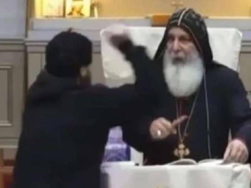 Australia pidió a X retirar los videos del apuñalamiento a un obispo en una iglesia.