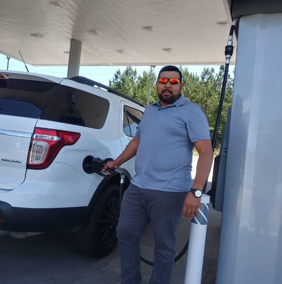 Testigos aseguran que Mejía fue interceptado por un atacante que estaba cerca de su hogar, le disparó directamente en el rostro antes de huir.