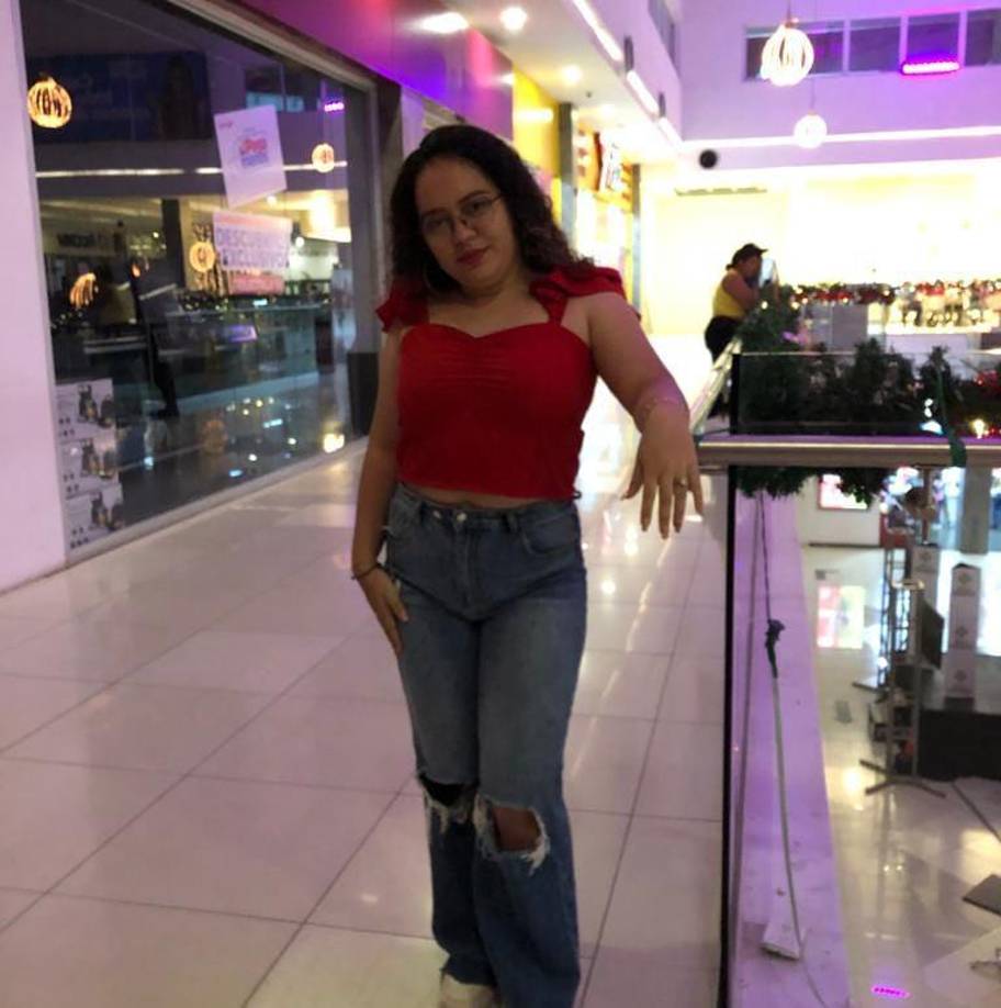 El vil asesinato contra la joven ha provocado una ola de indignación en Juticalpa, Olancho. 