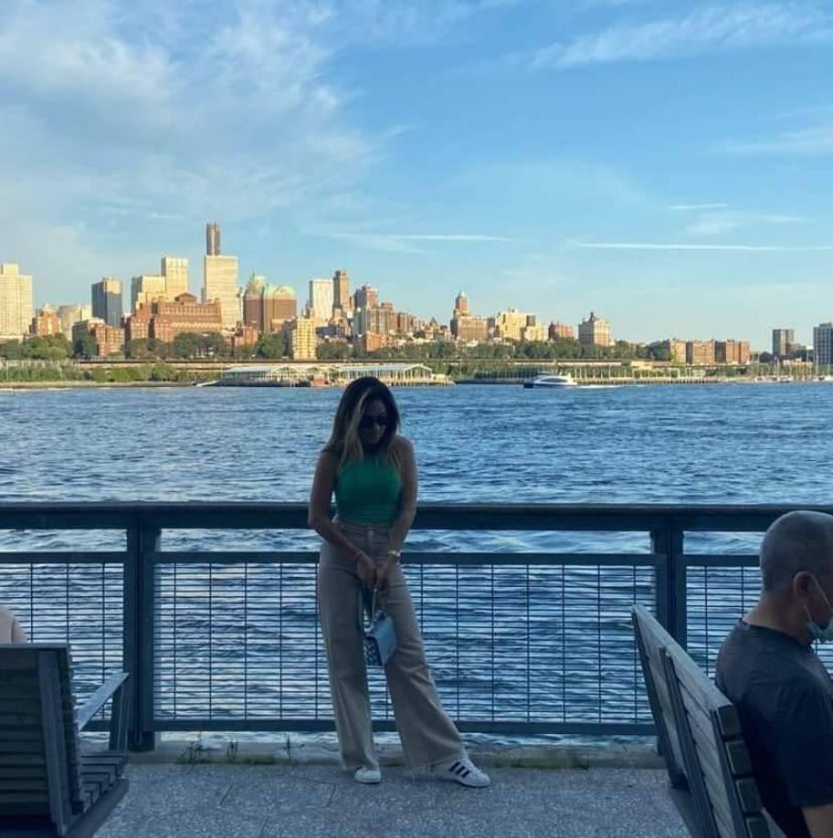 Julio Maldonado, un vecino de la familia Barahona dijo que conocía a Fabiana “desde que nació”. “Se interelacionó con mis hijas, iban a la escuelas juntas, a la iglesia”.