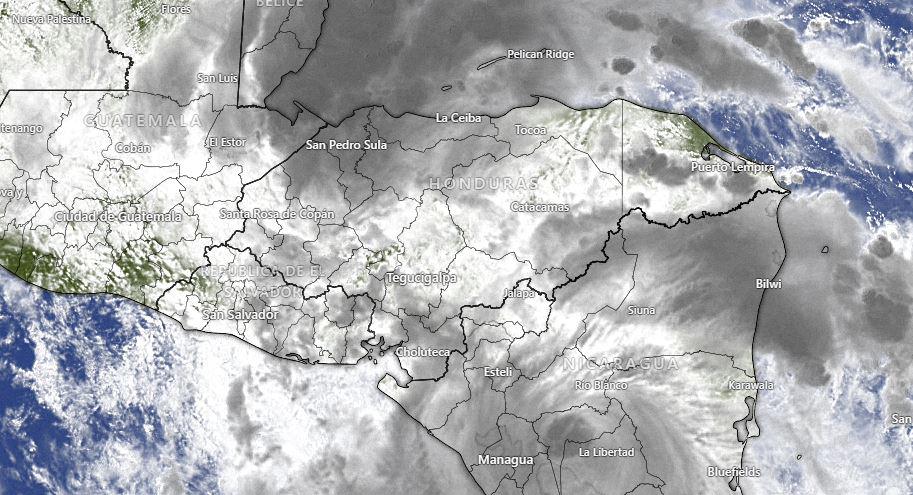 Copeco emite alerta roja en 10 departamentos por lluvias del huracán Julia