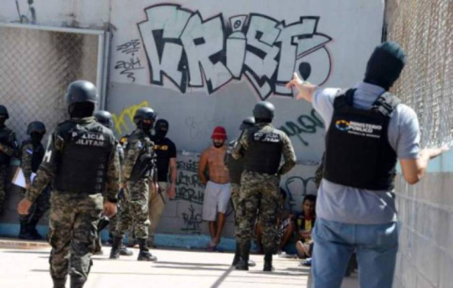 El Gobierno salvadoreño anunció hoy que el próximo 15 de noviembre se lanzará 'oficialmente' la Fuerza Trinacional Antipandillas, después del acuerdo alcanzado entre los presidentes de Guatemala, Honduras y El Salvador el pasado mes de agosto, para luchar conjuntamente contra el crimen.