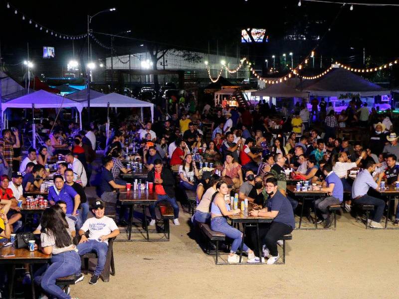 <b><span class=mln_uppercase_mln>FIESTA.</span></b> Los sampedranos esperan con ansias la feria.