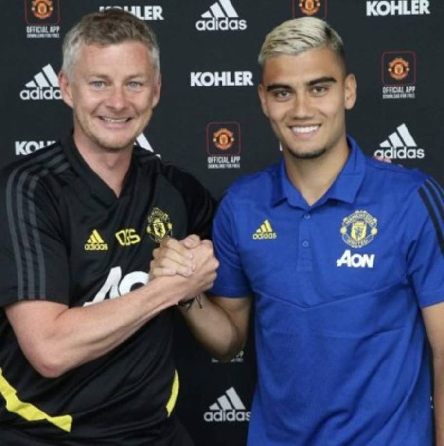 El Manchester United renueva al interior izquierdo Andreas Pereira. El conjunto inglés ha hecho oficial la renovación del futbolista brasileño nacido en Bélgica. Los 'red devils' ampliaron el acuerdo que les une hasta junio de 2023.
