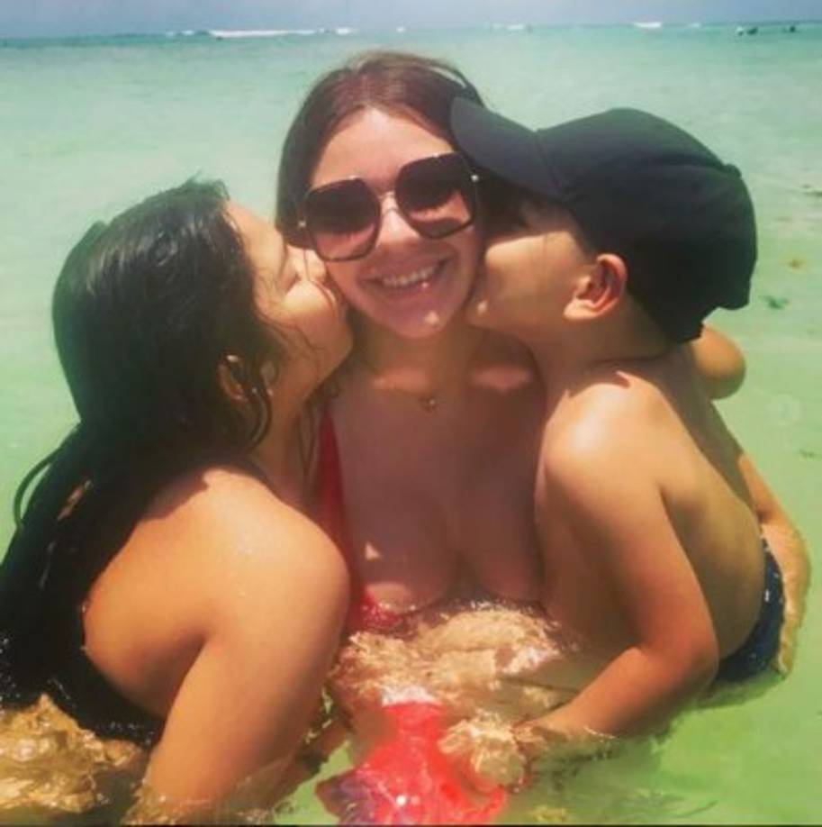 Marilyn Odessa disfruta también ser madre de sus dos pequeños. Le gusta compartir fotos familiares en sus redes sociales.