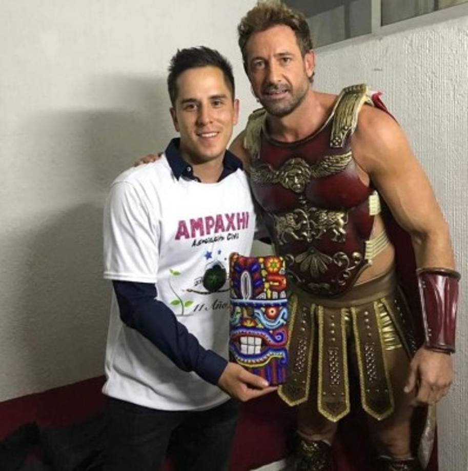 Además de sus apariciones en televisión, Brian Del Prado Medel realizaba algunos trabajos de actuación.