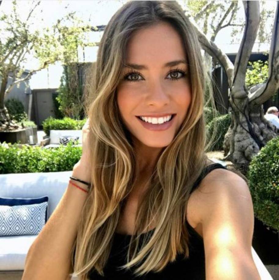 Carriedo ha querido destacar que “ninguno de los dos ha forzado nada” y que hasta que han llegado a Los Ángeles “ todo iba muy bien y su relación era muy buena”.