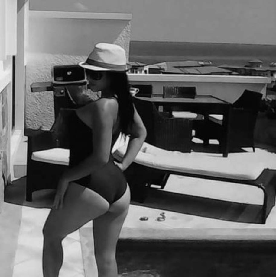 Rousse Mery Fuentes, es una bella mujer que ha despertado suspiros y a la vez ciertas críticas en las redes sociales por su BodyPaint, un arte poco visto en Honduras.<br/>