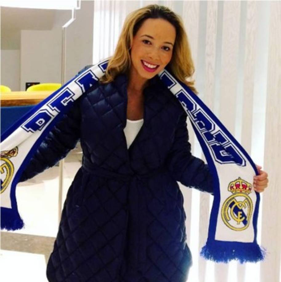 Como se puede ver en sus redes sociales, Samantha se hizo aficionada del Real Madrid y ya asistió al Santiago Bernabéu.