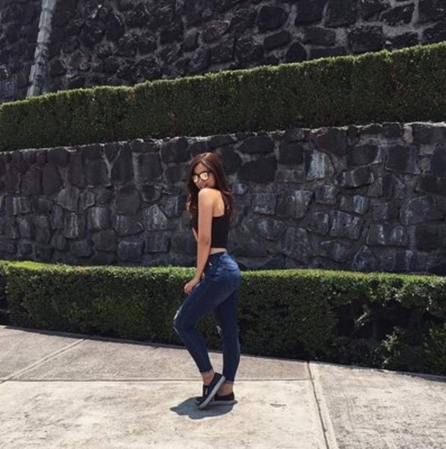 Mónica fue una de las primeras chicas en demostrar que las personas empezarían a volverse famosas gracias al internet.