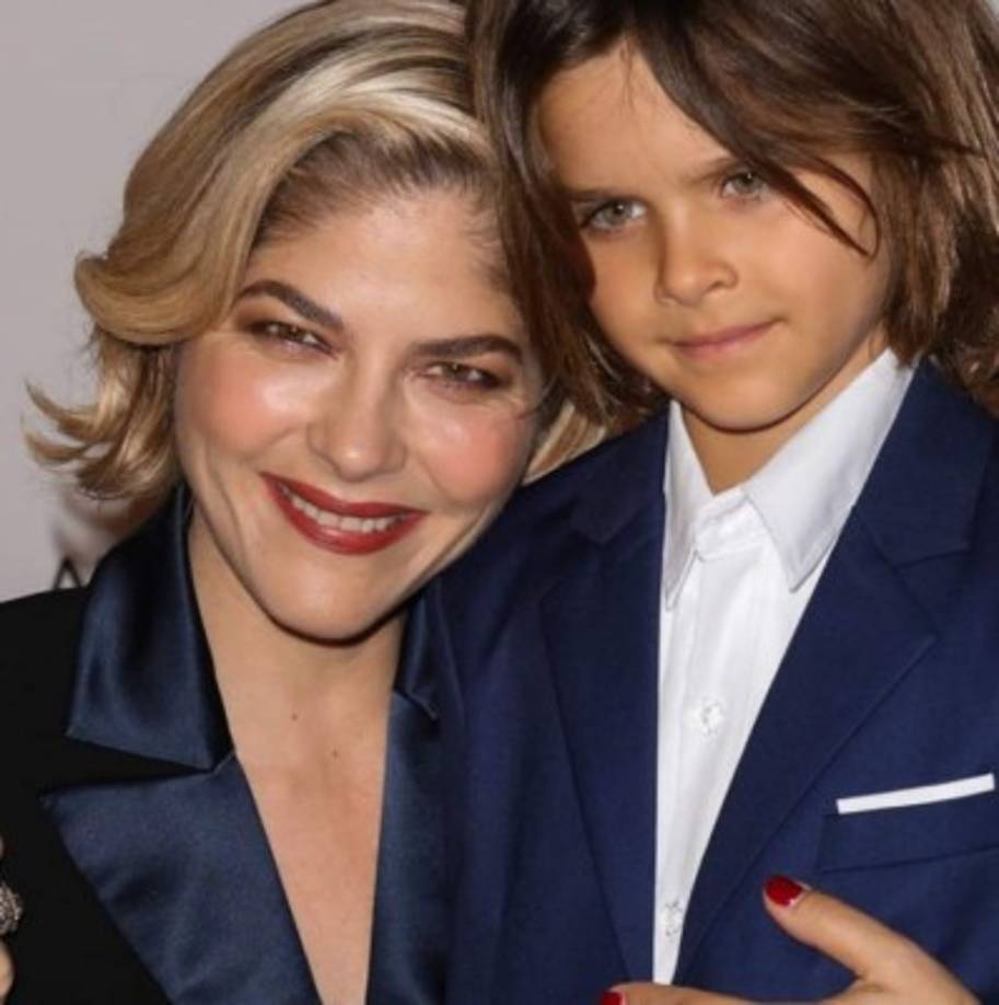 Durante la entrevista, Blair compartió que a su hijo le gusta que ella vaya por él a la escuela, pues divierte a otros niños al responder sin problemas por qué camina y habla raro.<br/><br/>'Esto es todo. La única vida que tenemos. Mi enfermedad no es una tragedia, pero me dije 'vas a vivir de manera que seas un ejemplo para ti y para tu hijo'', expresó Blair en la publicación.