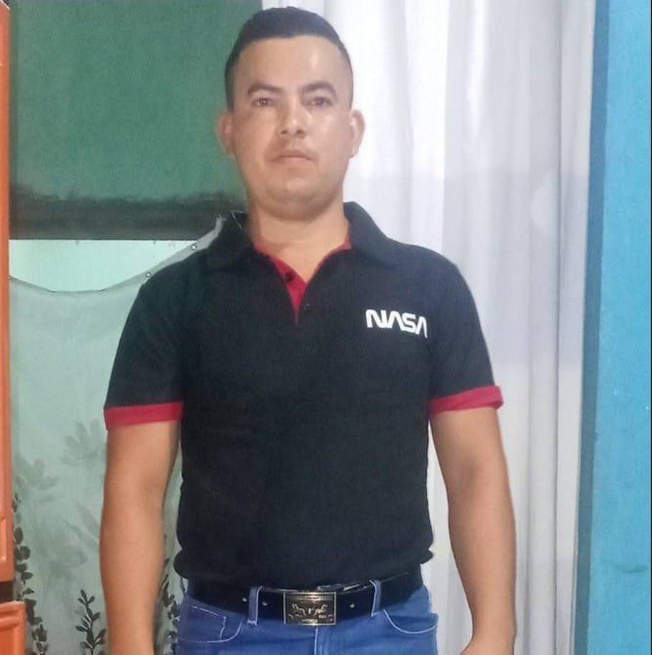 “Qué pesar mi hermano de armas. En las Fuerzas Armadas están de luto”, lamentó un excompañero de Javier.