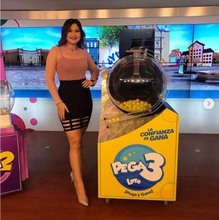 Malubi Paz trabaja como presentadora de la lotería electrónica en Honduras.