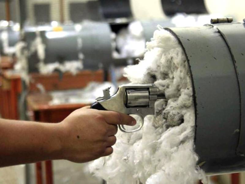 Las muestras de las armas que se registran no pueden ser ingresadas al Sistema Integrado de Identificación Balística (IBIS) porque no está funcionando.