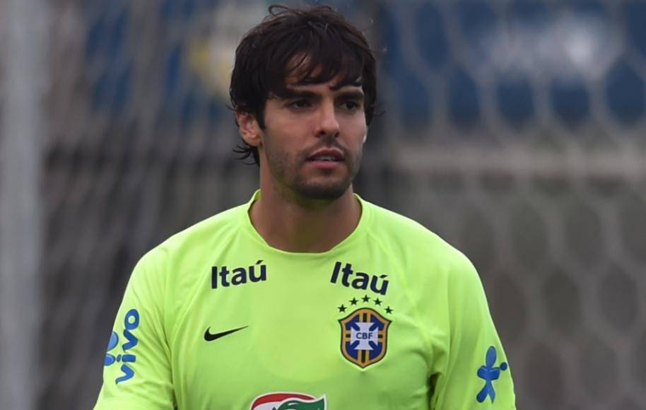 “Pero llegó un momento en que ella insistió dijo: ‘Yo no quiero más, simplemente no quiero’. Y luego volvió a Brasil, firmó los papeles del divorcio y nos divorciamos en diciembre de 2015. Punto final, aquí termina la historia con dos hijos maravillosos como lo son Luca e Isabela”, agregó.