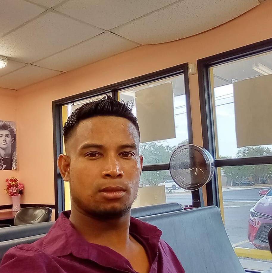 “Mi hijo nunca ha andado en malos pasos, es un ejemplo desde que se fue de Honduras”, dijo su mamá.