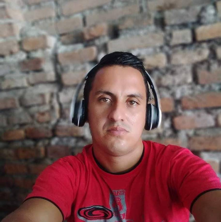 Rony dice que van “paso a paso” conociéndose y por ahora están en proceso de adaptarse el uno con el otro.