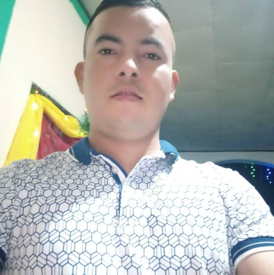 El informe preliminar indica que Javier Antonio impactó contra un vehículo en la carretera CA-13 en las cercanías del puente del Río Guaymón que de El Progreso conduce a Tela.