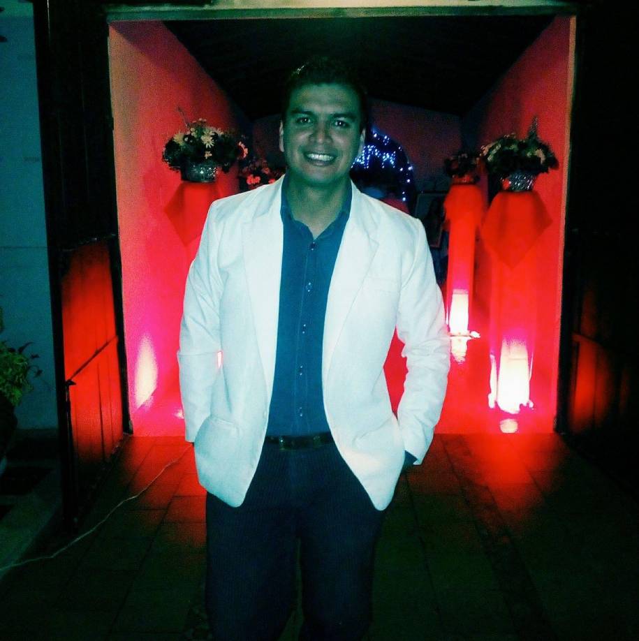 Pero, entre las víctimas se encontraba también <b>Andrés Fajardo Díaz</b>, un reconocido abogado y cantante, que resultó gravemente herido durante el atentado.