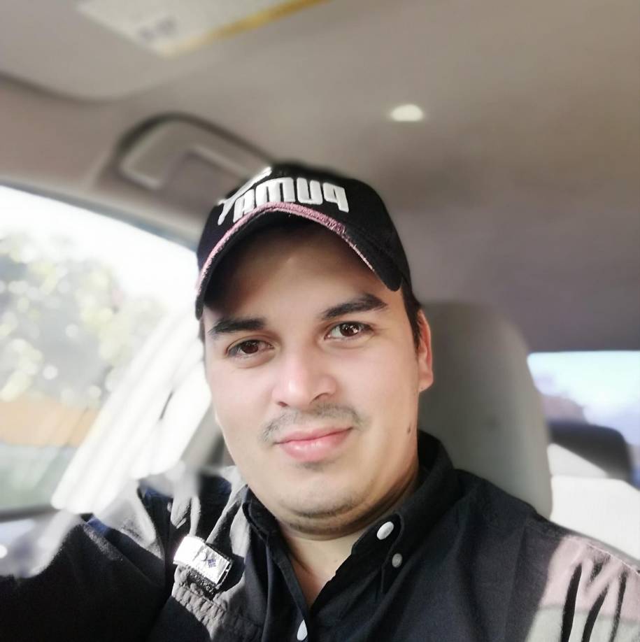 “Jhonny comenzó desde abajo, era trabajador”, dijo un taxista que lo conoció.